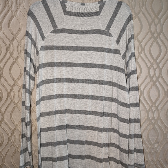 Cabi Tee - Picture 3 of 3